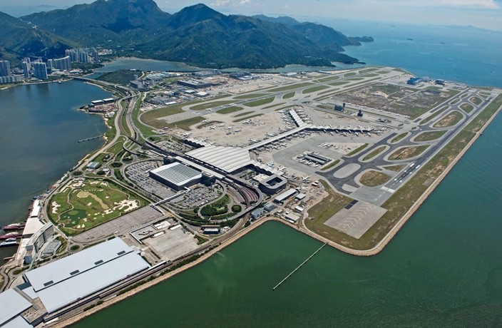 3 Bandara Internasional Dibangun di Atas Tanah Reklamasi